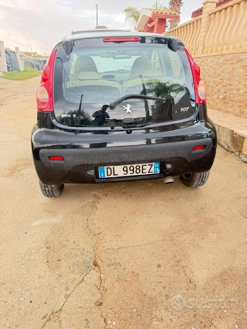 Peugeot 107 2008 photo 2