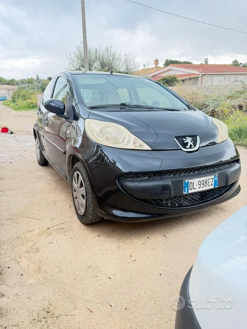 Peugeot 107 2008 photo 3