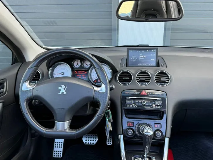 Peugeot 308 2014 photo 2
