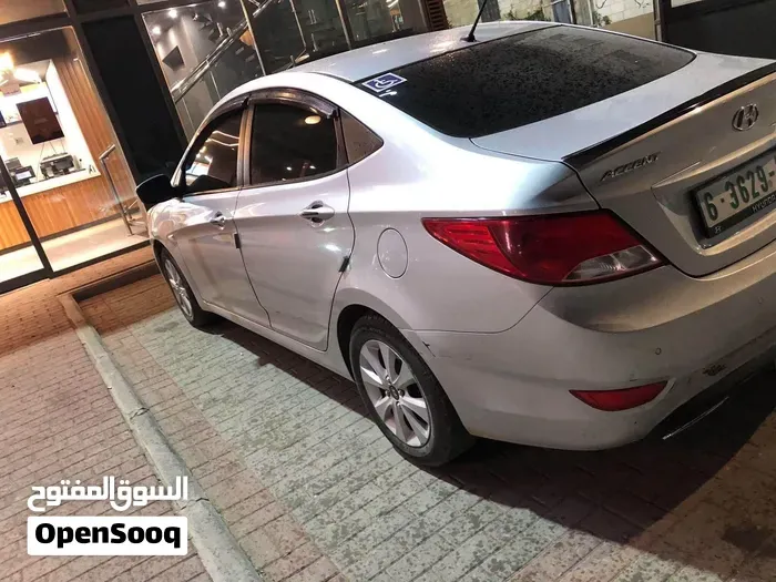 Hyundai Accent 2016 photo 3