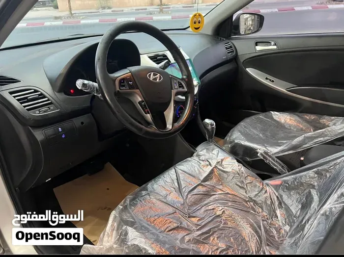 Hyundai Accent 2016 photo 4