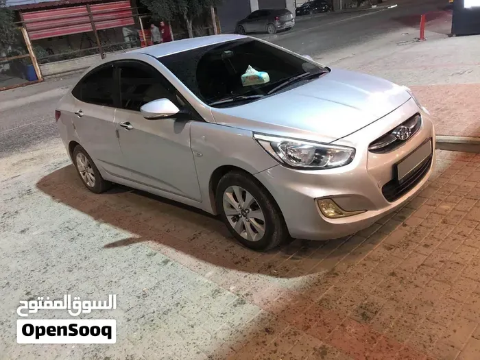 Hyundai Accent 2016 photo 2