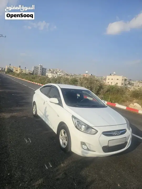 Hyundai Accent 2014 photo 4
