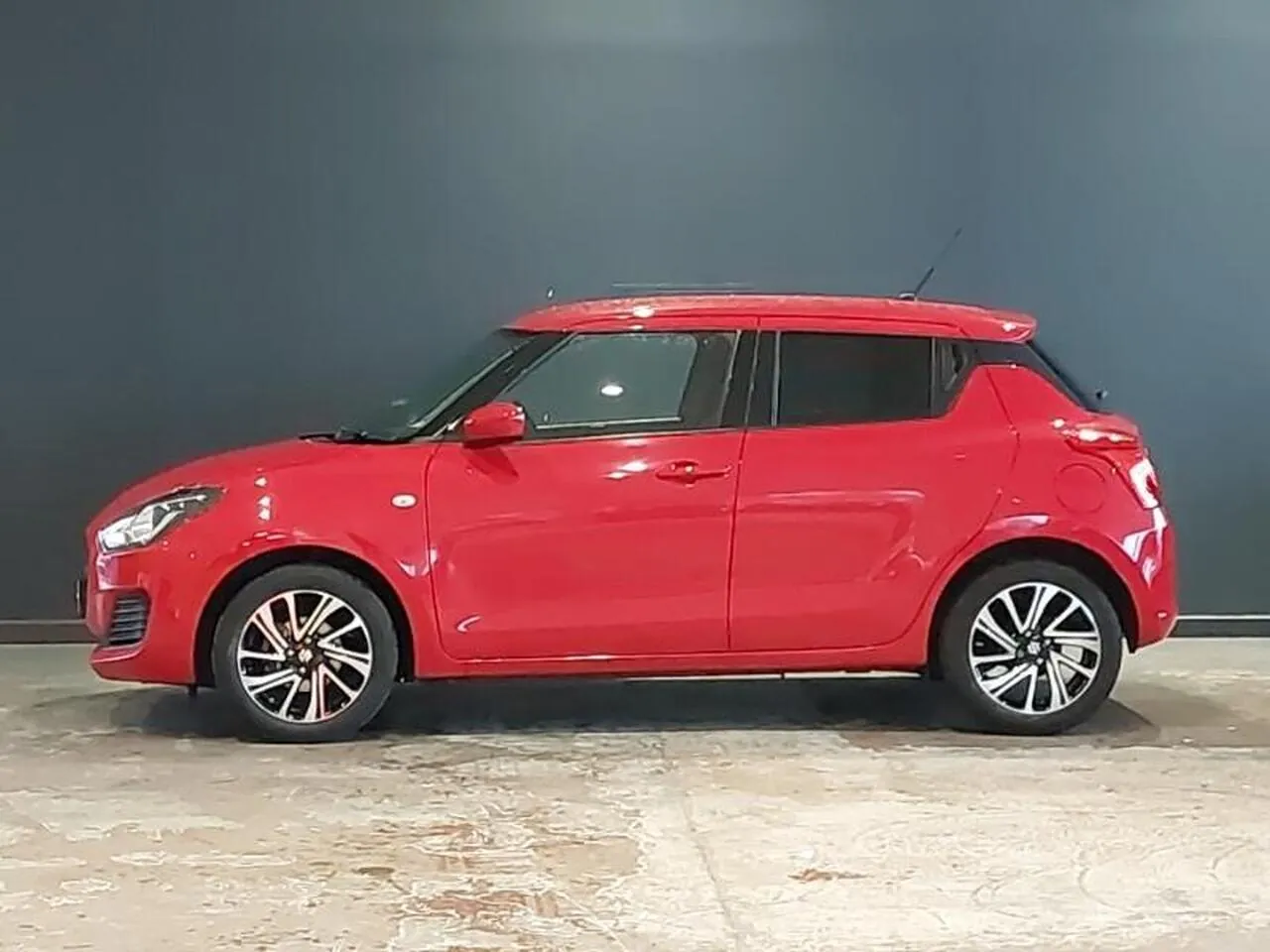Suzuki Swift 2023 photo 4