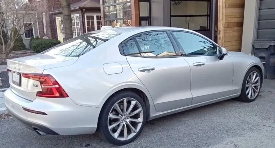 Volvo S60 2020 photo 2