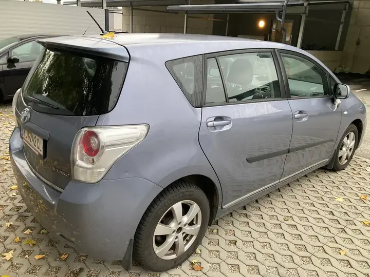 Toyota Verso 2009 photo 3