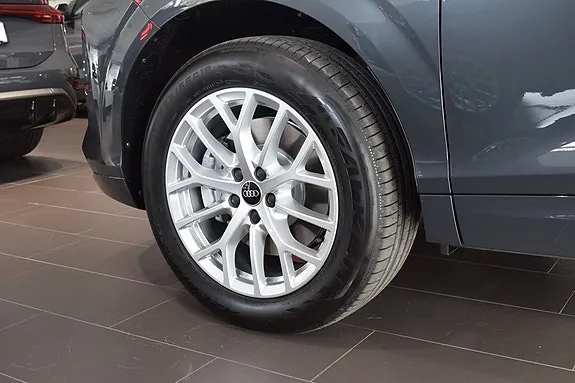 Audi Q3 2026 photo 3