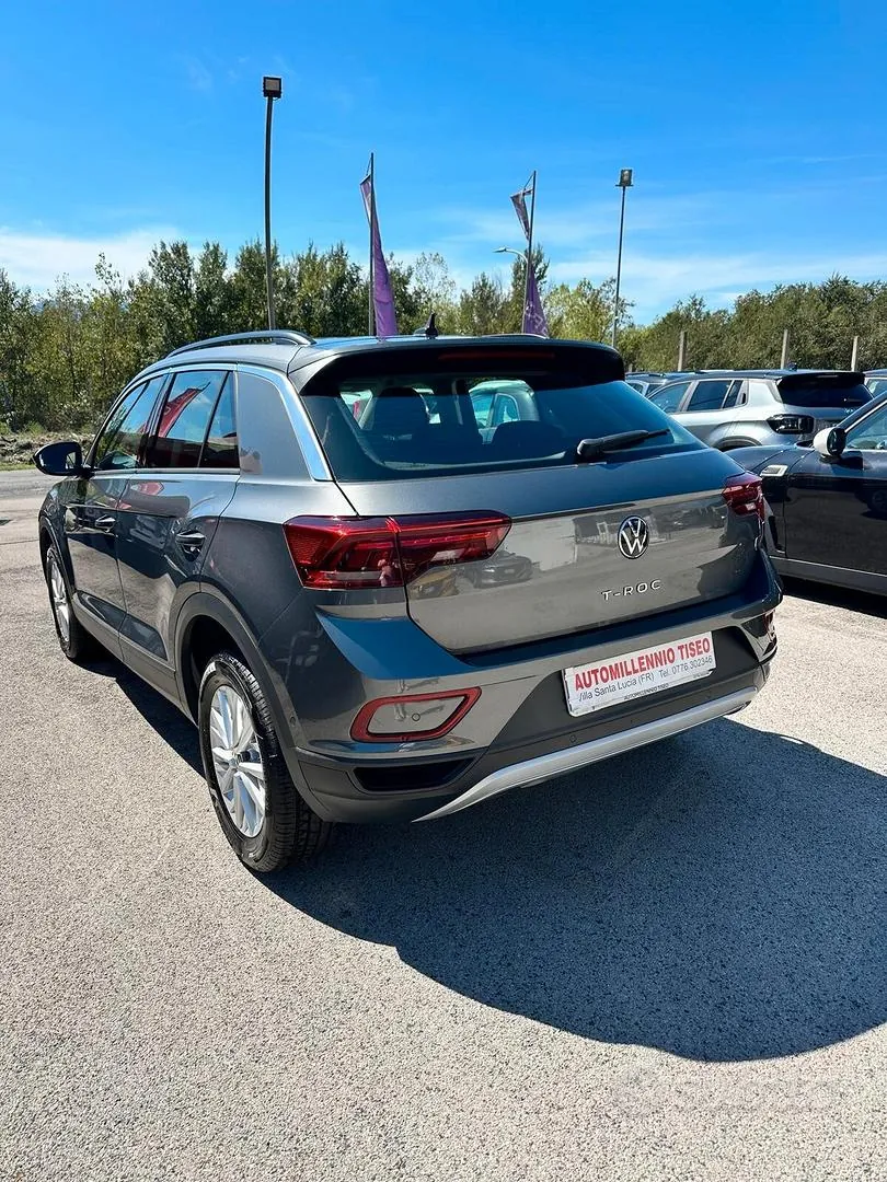 Volkswagen T-Roc 2023 photo 5