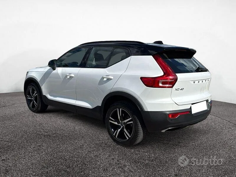 Volvo Xc40 2018 photo 3