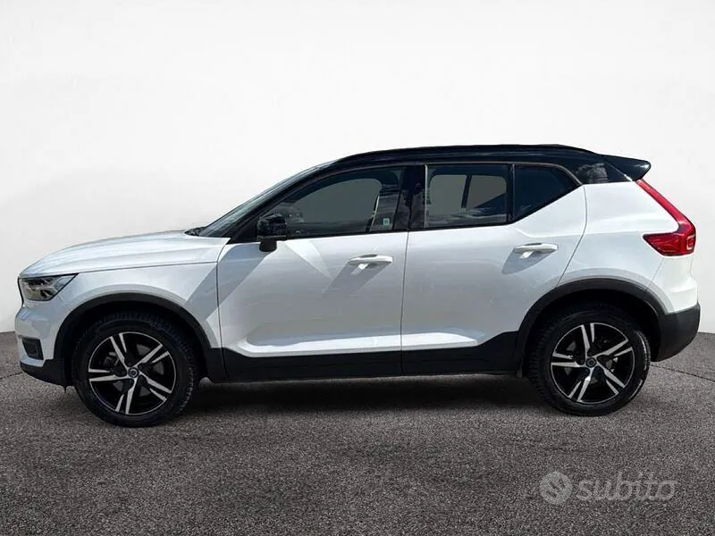 Volvo Xc40 2018 photo 2