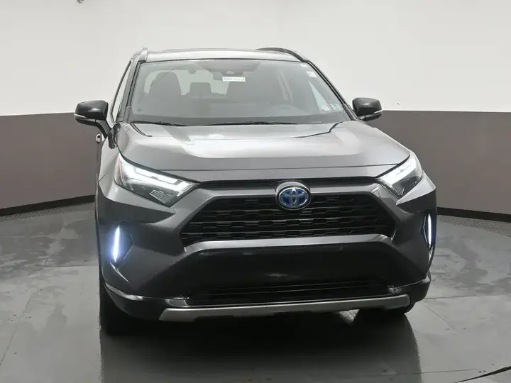 Toyota Rav4 2023 photo 2