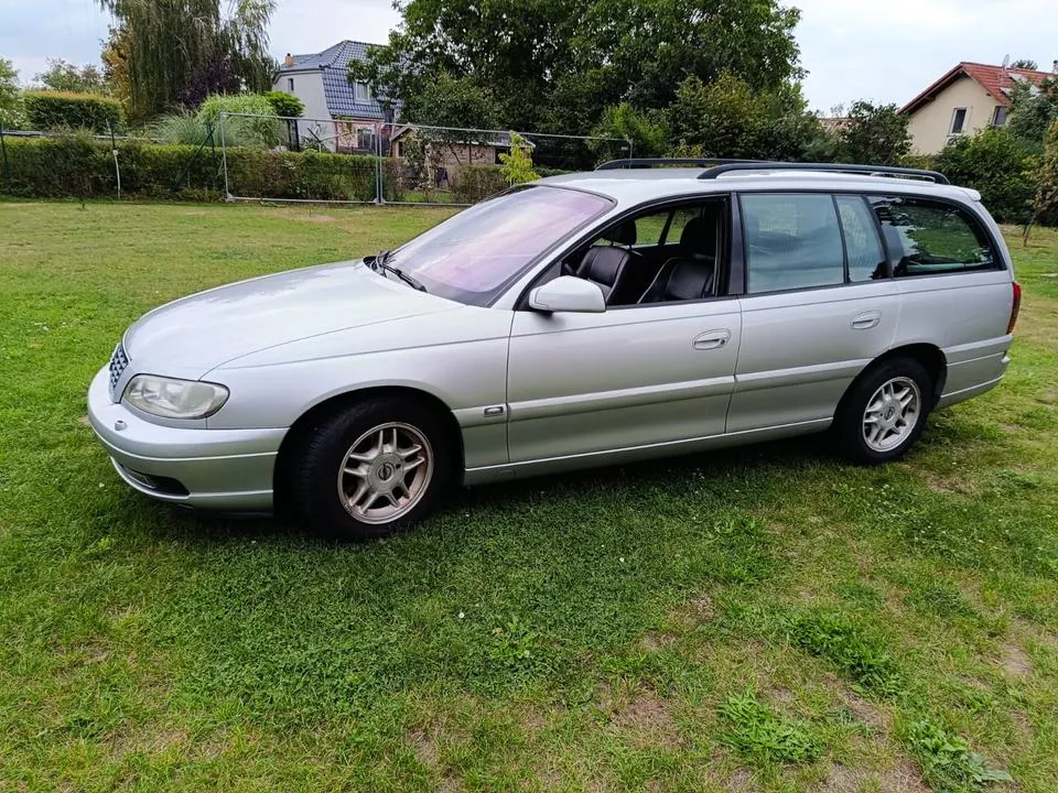 Opel Omega