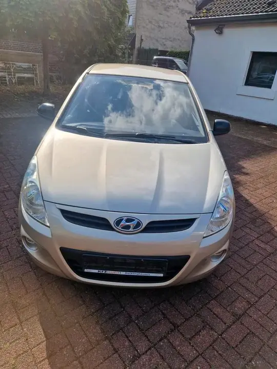 Hyundai I20