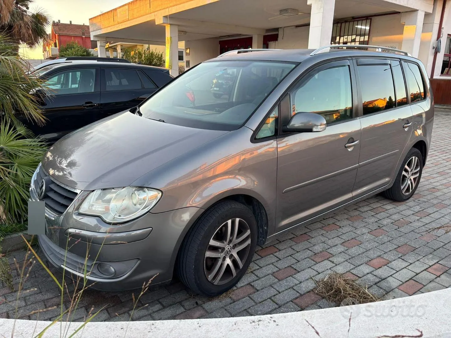 Volkswagen Touran 2008 photo 4