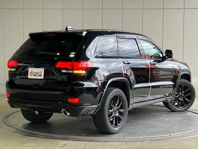 Jeep Grand Cherokee 2019 photo 3