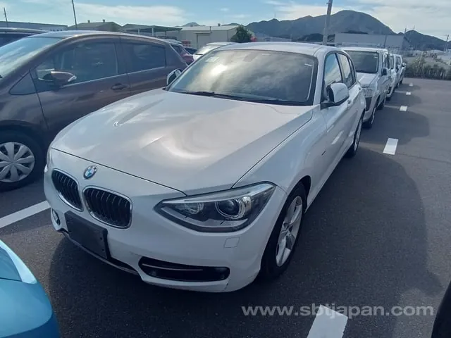 BMW 1 Series 2011 photo 2