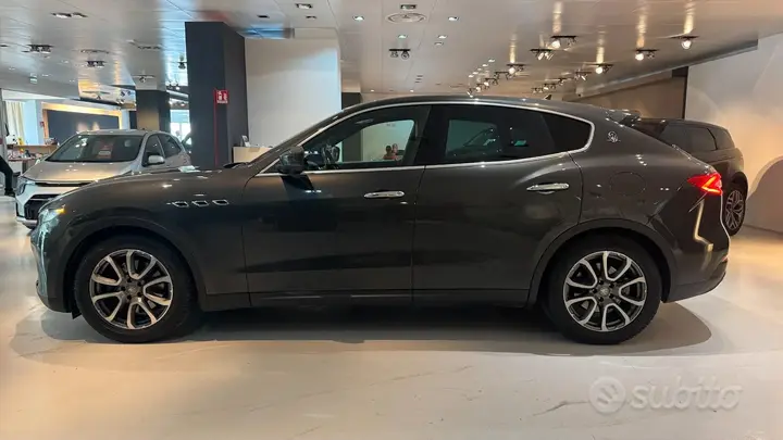 Maserati Levante 2018 photo 5
