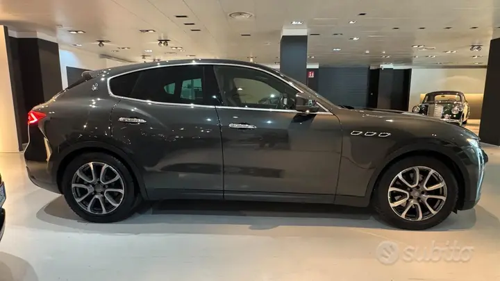 Maserati Levante 2018 photo 4