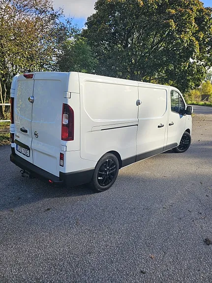 Nissan Nv300 2019 photo 4