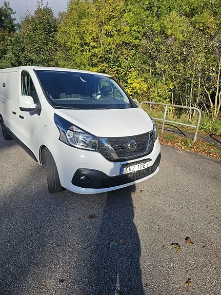 Nissan Nv300 2019 photo 2