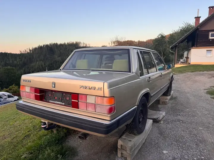 Volvo Serie 700 1986 photo 3