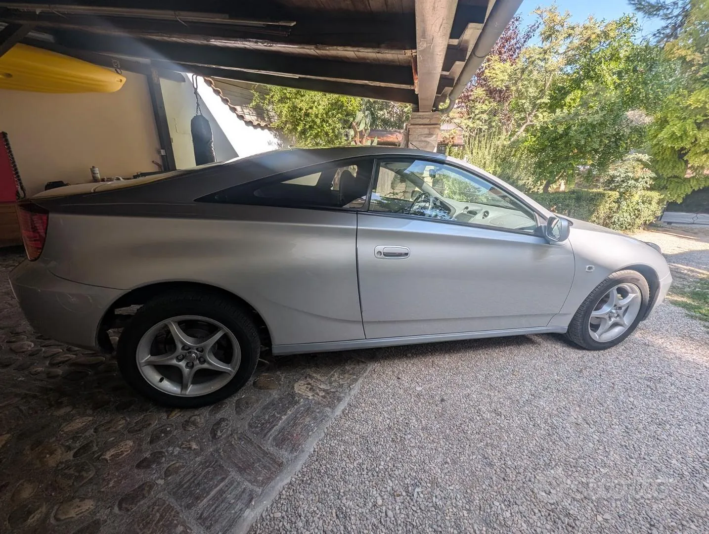 Toyota Celica 2000 photo 2