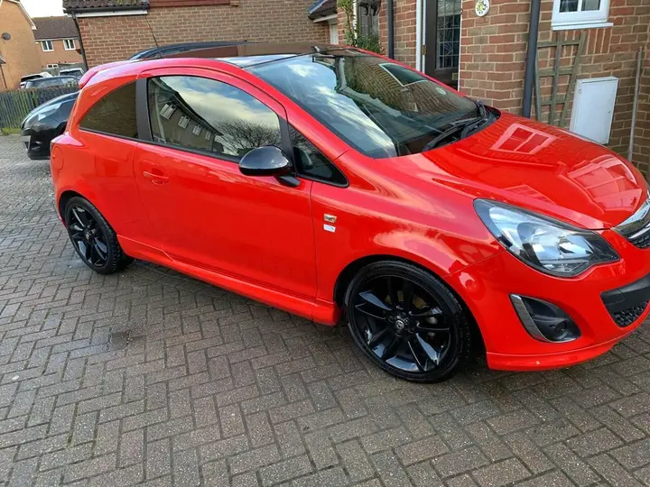 Vauxhall Corsa 2013 photo 2