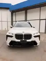 BMW X7 2024 photo 4