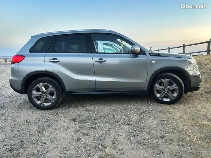 Suzuki Vitara 2017 photo 2