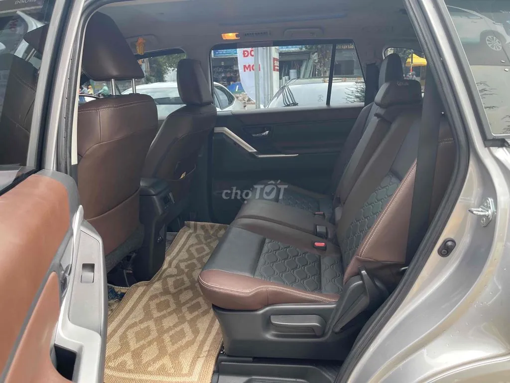 Toyota Innova Cross 2025 photo 4