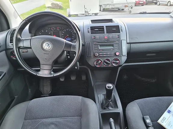 Volkswagen Polo 2007 photo 5