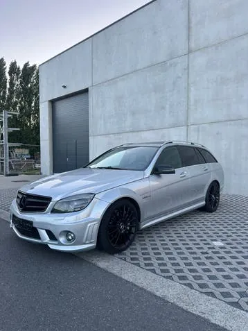 Mercedes-Benz C63 Amg