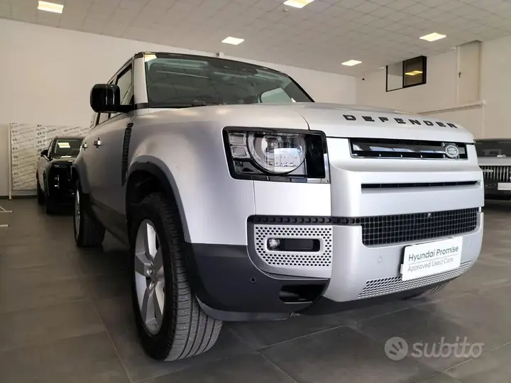 Land Rover Defender 2020 photo 4