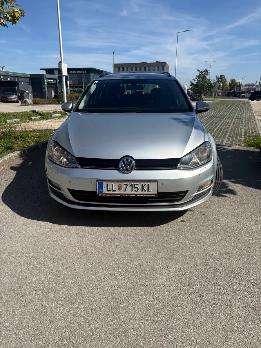 Volkswagen Golf 2013 photo 2