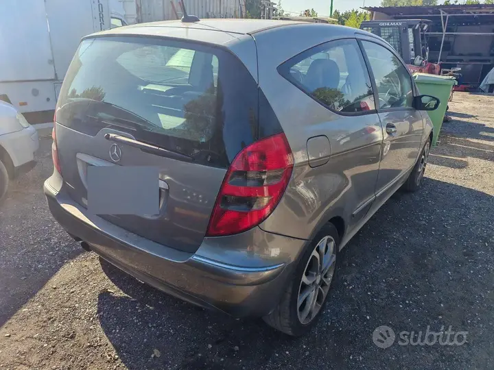 Mercedes-Benz A-Class 2007 photo 2