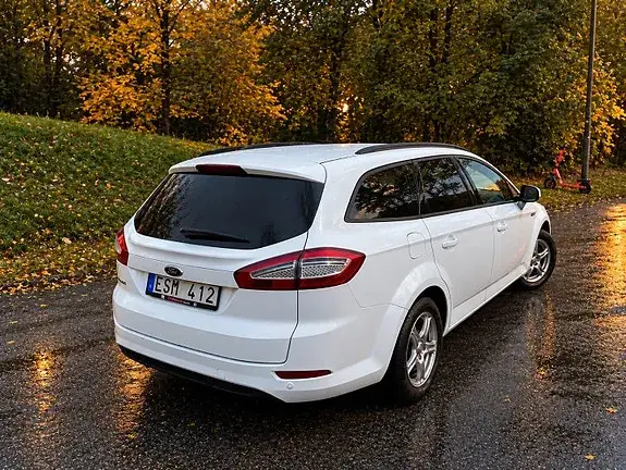 Ford Mondeo 2013 photo 2