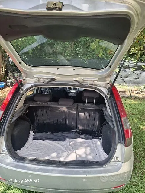Ford Fiesta 2004 photo 5
