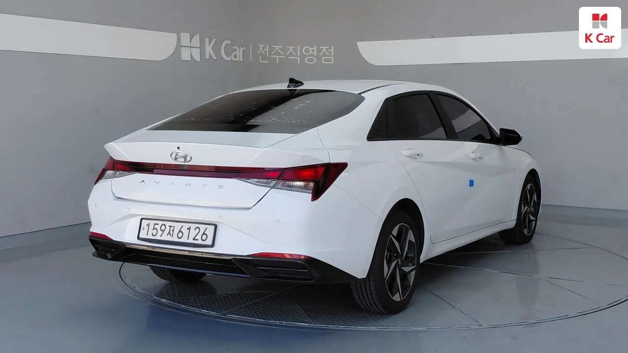 Hyundai Avante 2021 photo 2