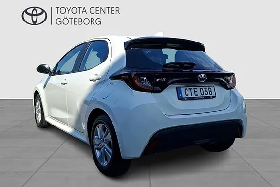 Toyota Yaris 2023 photo 4