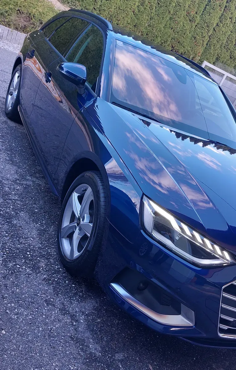 Audi A4 2023 photo 3