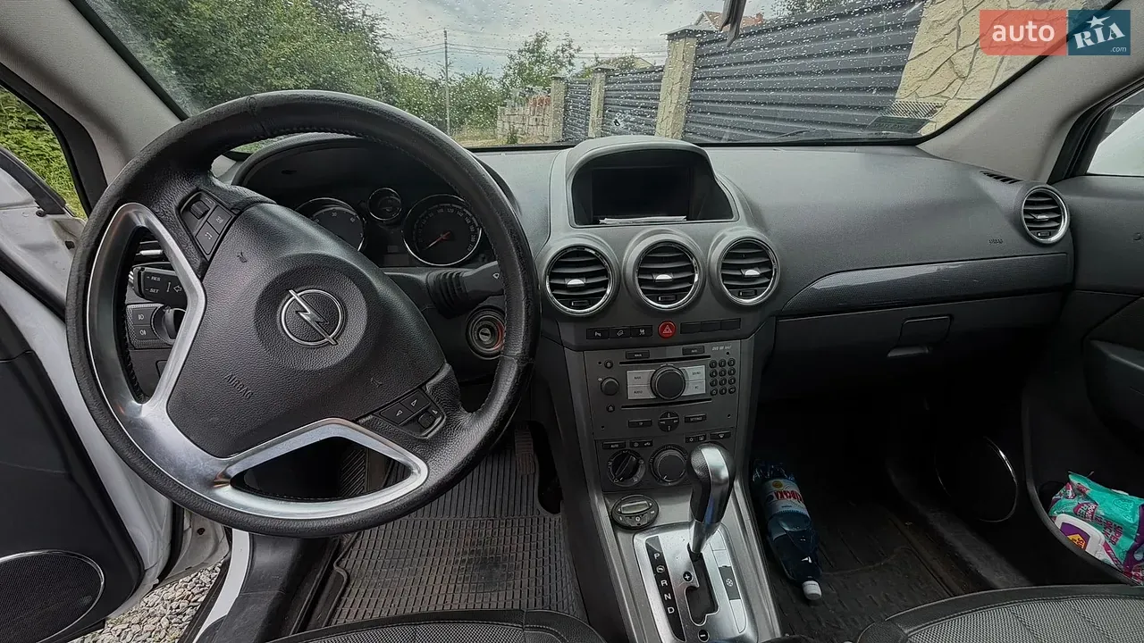 Opel Antara 2009 photo 4