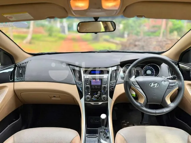Hyundai Sonata 2012 photo 4