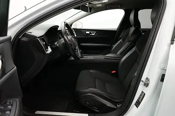 Volvo V60 2019 photo 5