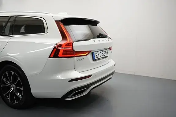 Volvo V60 2019 photo 3