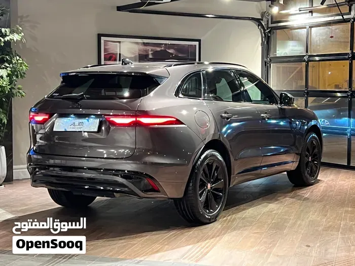 Jaguar F-Pace 2021 photo 2