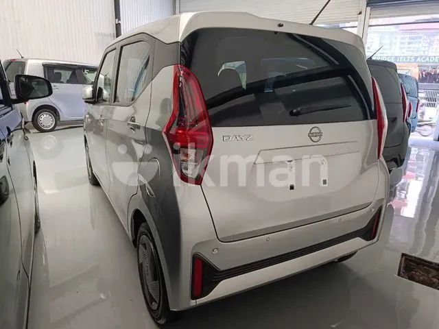 Nissan Dayz 2024 photo 2