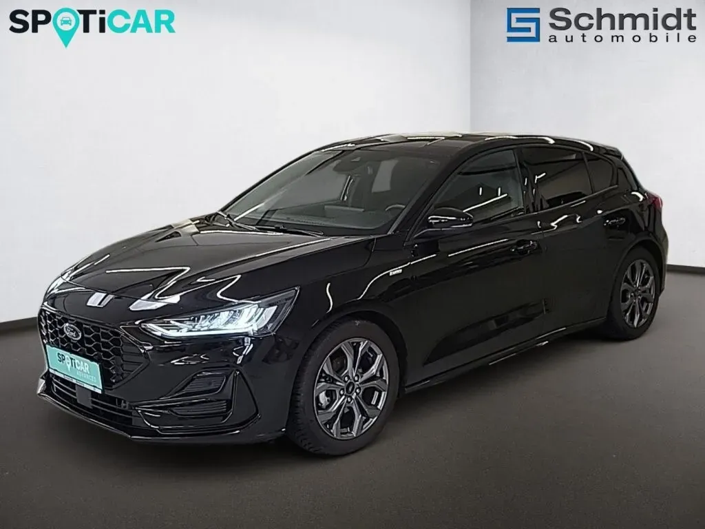 Ford Focus 2024 photo 2