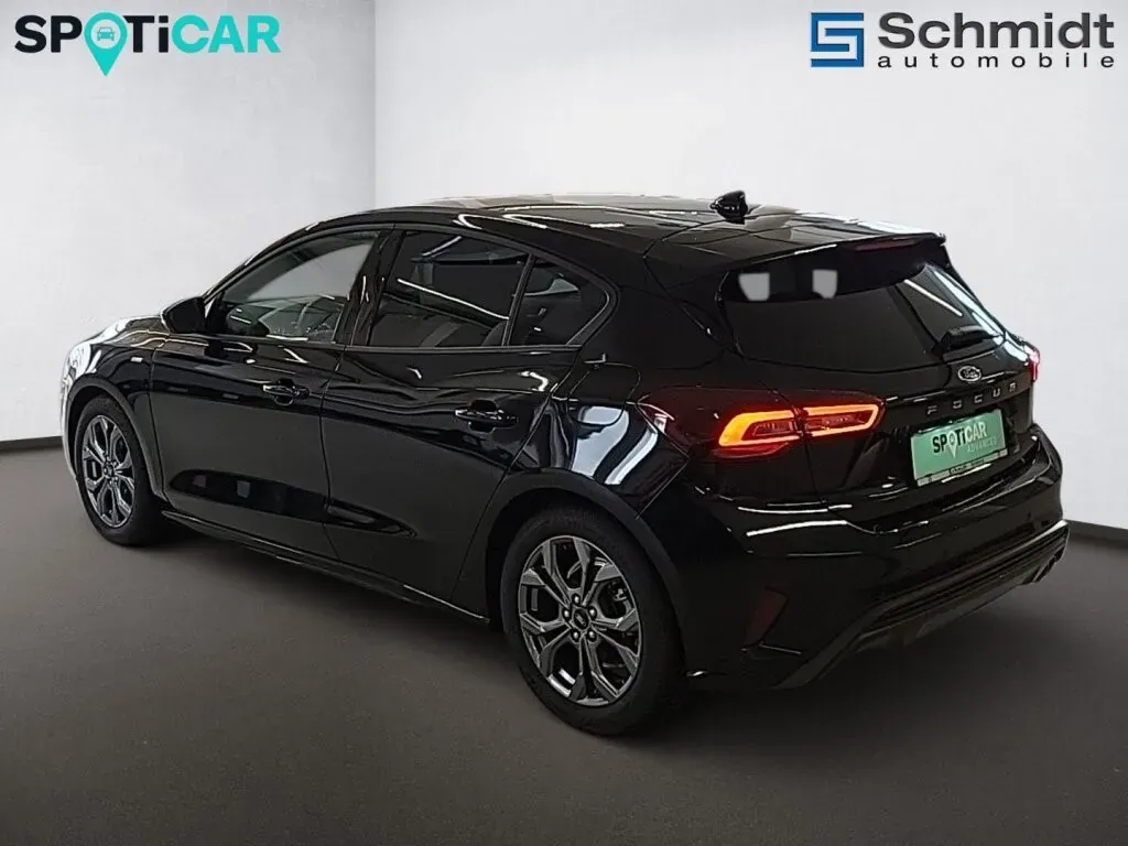 Ford Focus 2024 photo 3