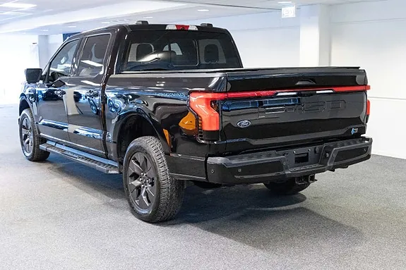Ford F-150 2023 photo 2