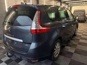Renault Grand Scenic 2011 photo 3